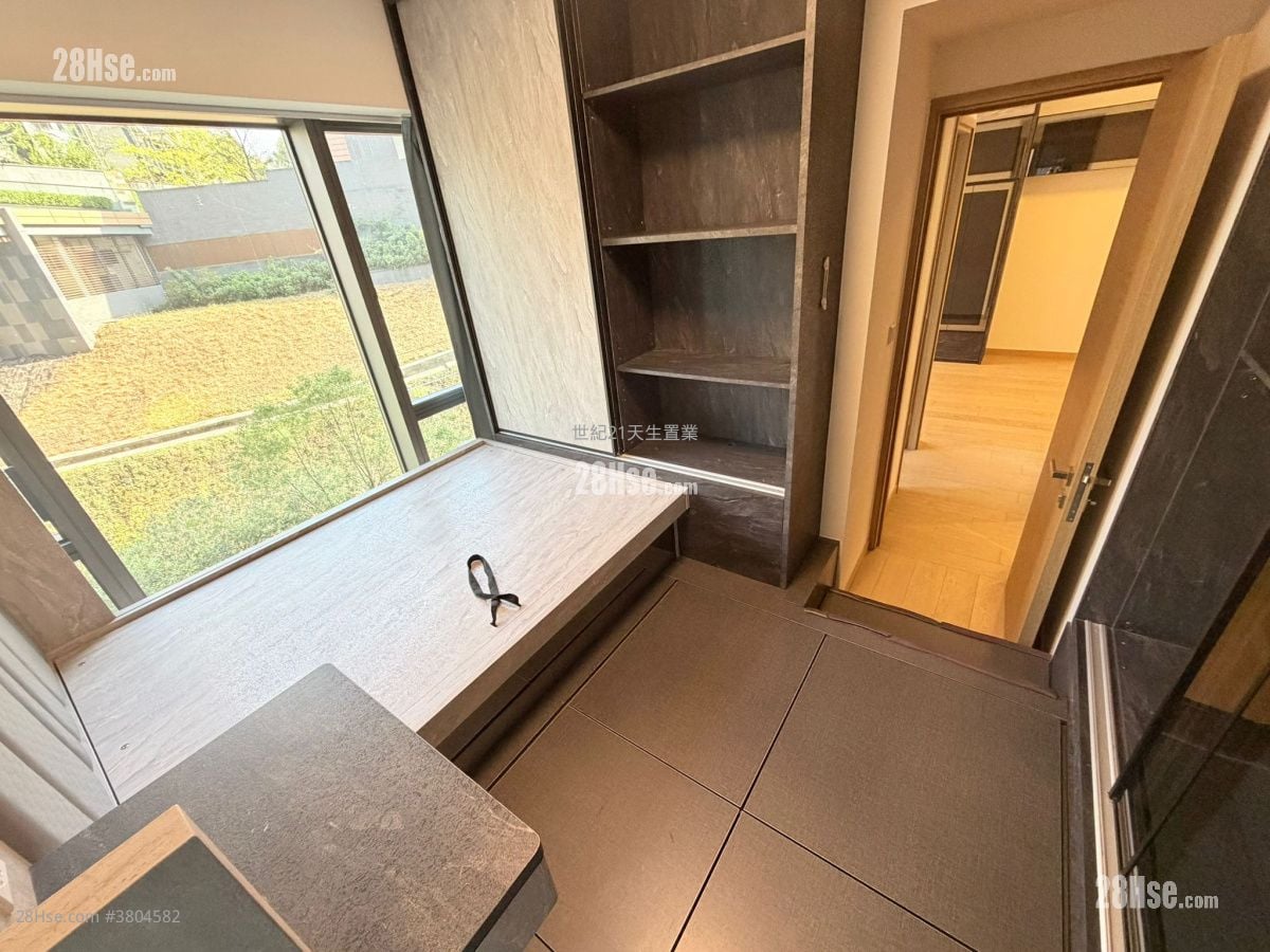 The Bloomsway Rental 2 Bedrooms , 1 Bathroom 609 ft²