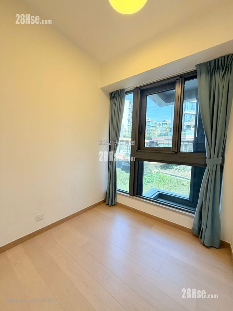 The Bloomsway Rental 2 Bedrooms , 1 Bathroom 609 ft²