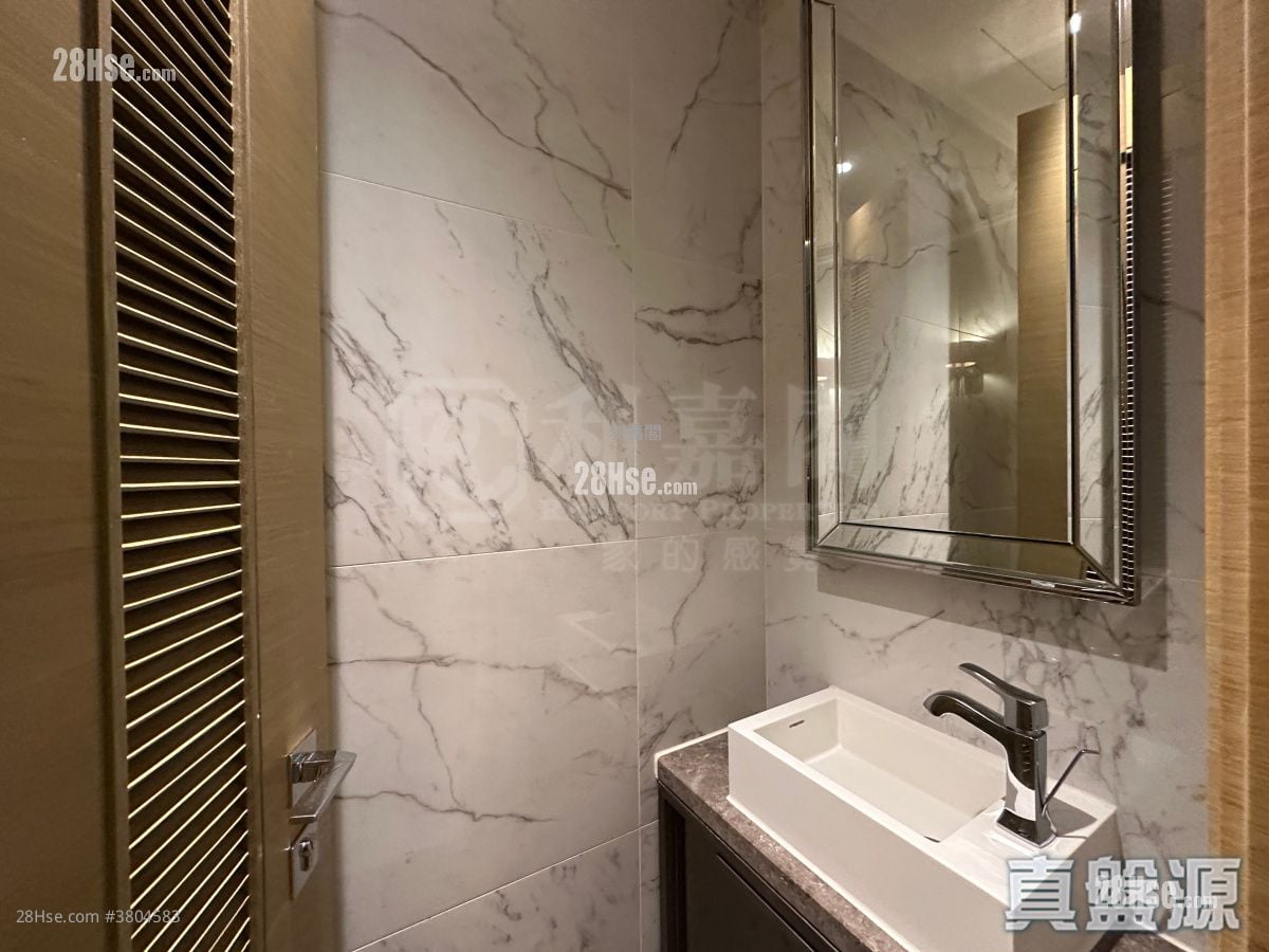 Napa Sell 4 Bedrooms , 2 Bathrooms 1,763 ft²