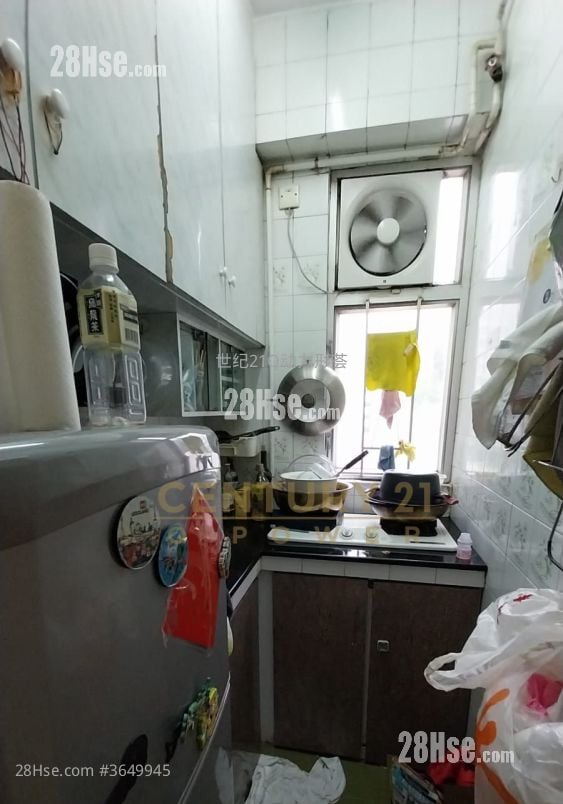 华宝大厦 售盘 2 房 , 1 浴室 305 平方尺