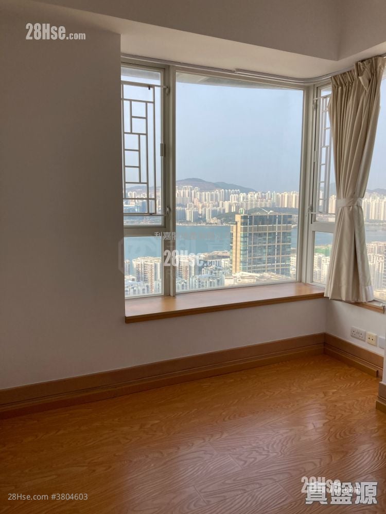 The Orchards Sell 3 Bedrooms , 2 Bathrooms 752 ft²