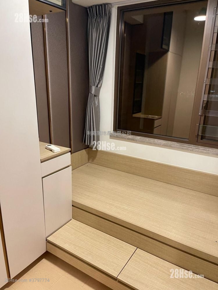 Lp6 Rental 3 Bedrooms , 2 Bathrooms 638 ft²