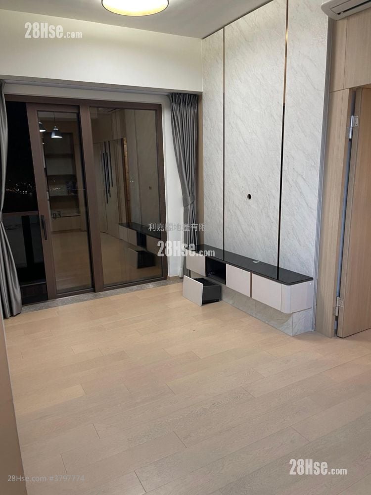 Lp6 Rental 3 Bedrooms , 2 Bathrooms 638 ft²