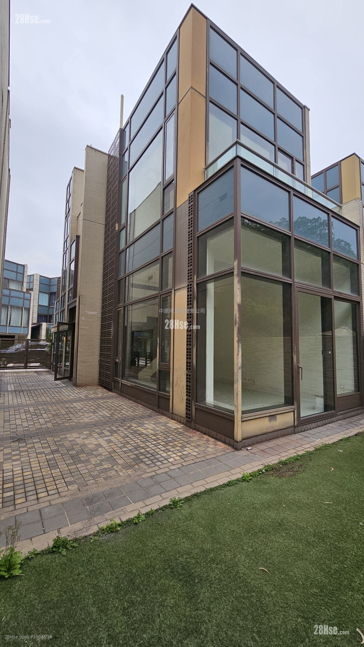 Crescendo Rental 4 Bedrooms , 4 Bathrooms 1,646 ft²