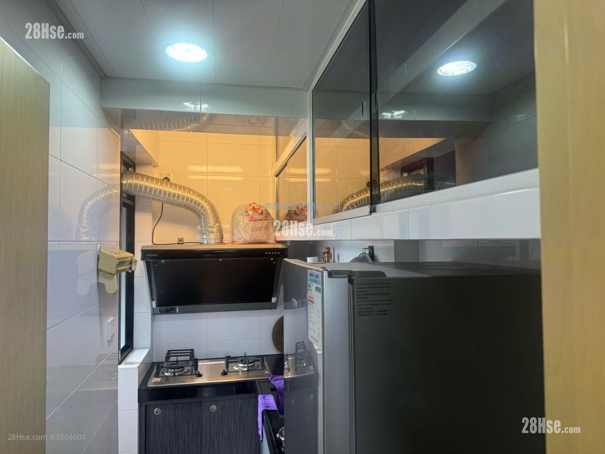 Fairview Garden Sell 3 Bedrooms , 1 Bathroom 489 ft²