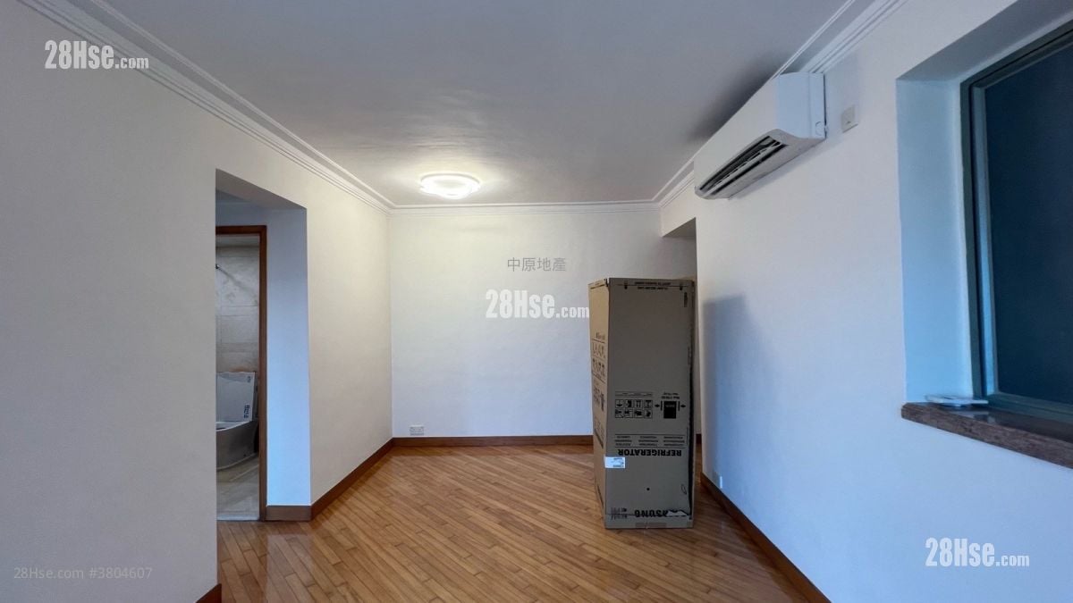 Tierra Verde Sell 2 Bedrooms , 1 Bathroom 533 ft²