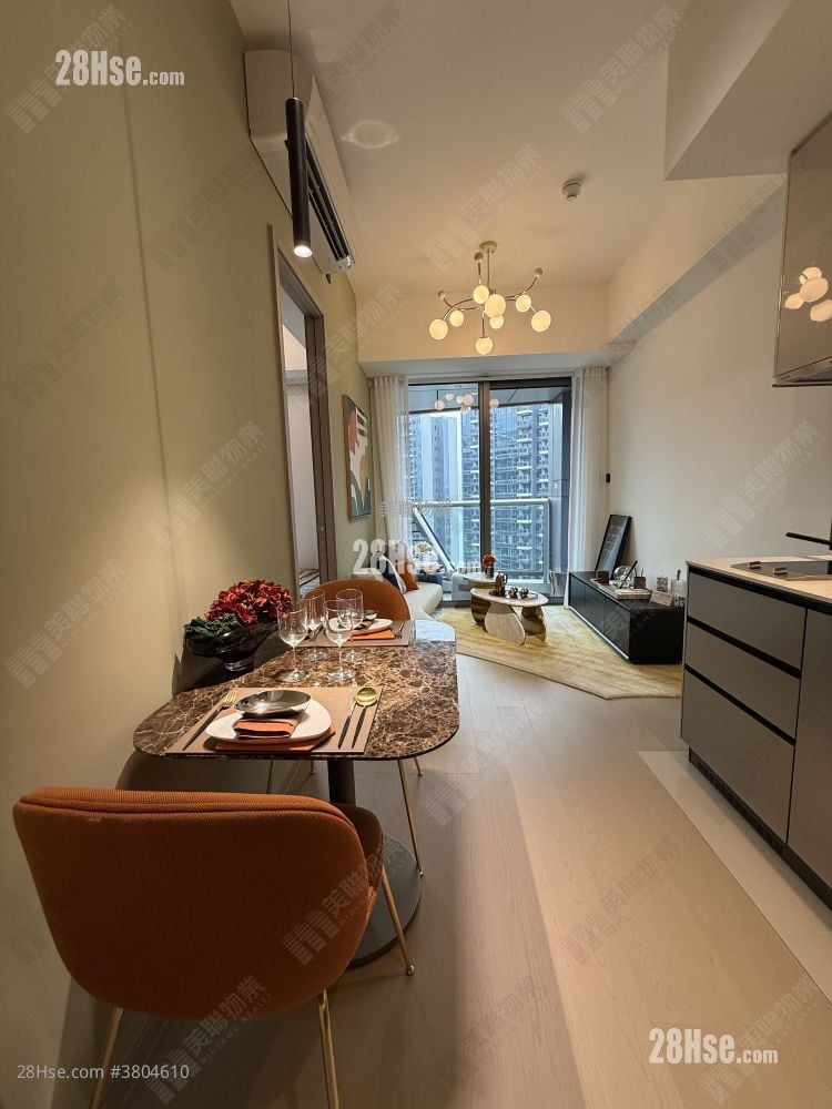 One Victoria Sell 1 Bedroom 338 ft²