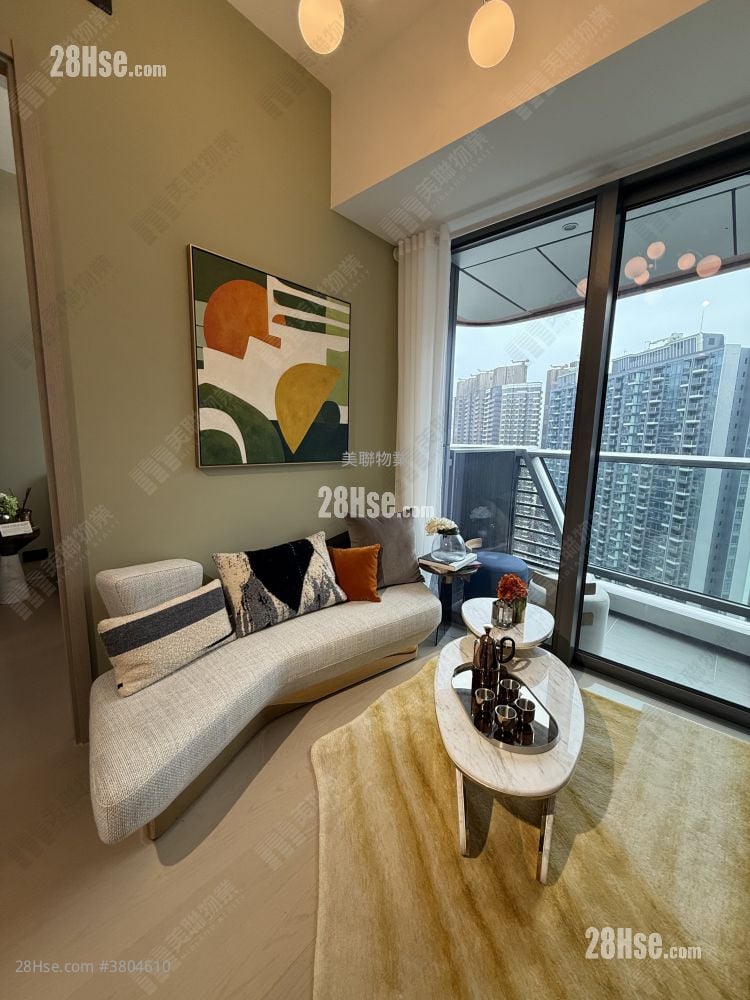 One Victoria Sell 1 Bedroom 338 ft²