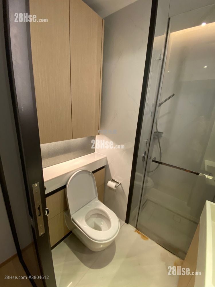 Eltanin Square Mile Sell Studio , 1 Bathroom 203 ft²