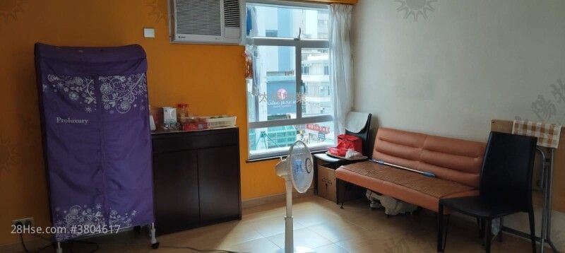 Po Yuen Mansion Sell 3 Bedrooms 471 ft²