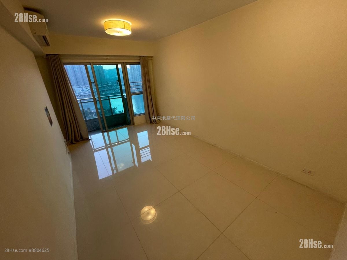 City Point Rental 3 Bedrooms , 2 Bathrooms 713 ft²