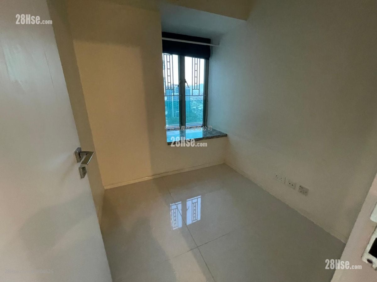 City Point Rental 3 Bedrooms , 2 Bathrooms 713 ft²