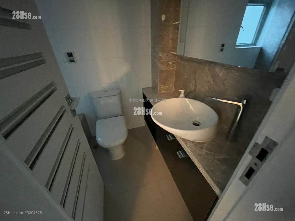 City Point Rental 3 Bedrooms , 2 Bathrooms 713 ft²