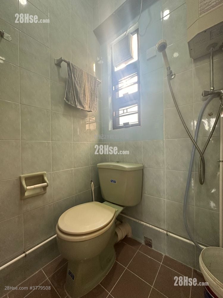 冠天阁 租盘 2 房 , 1 浴室 369 平方尺