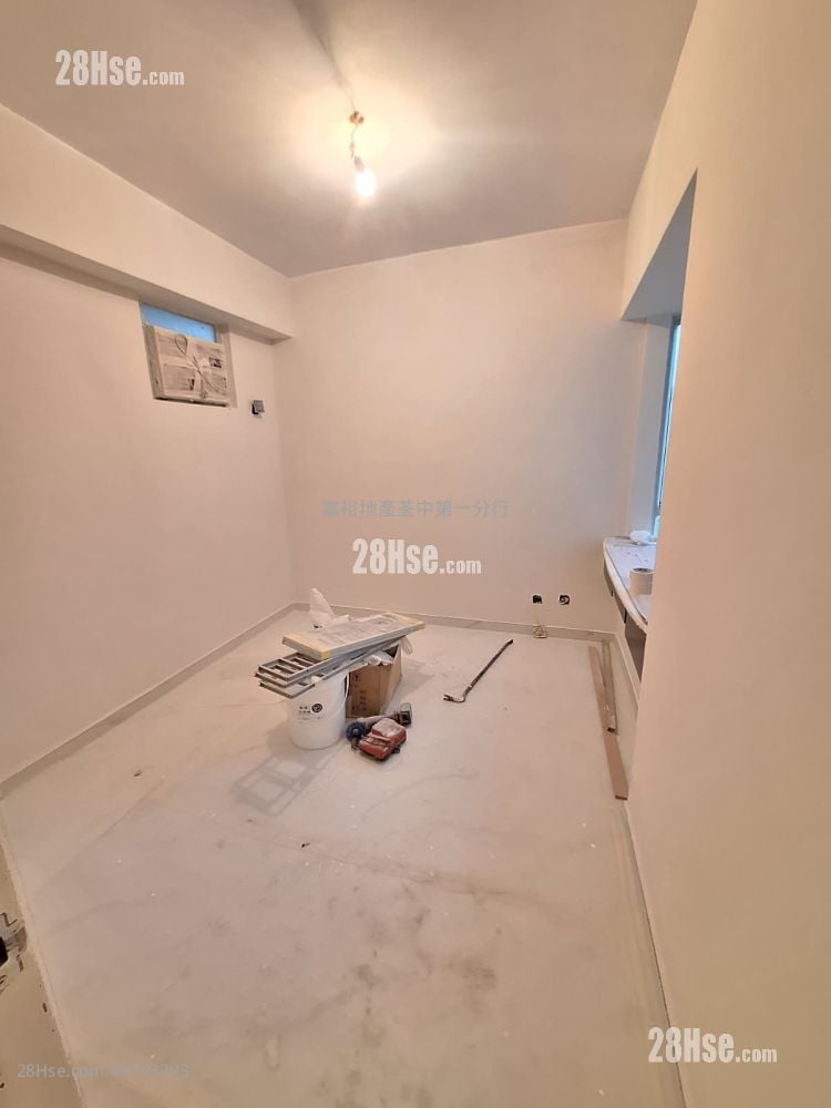 Tsuen King Garden Rental 3 Bedrooms 551 ft²