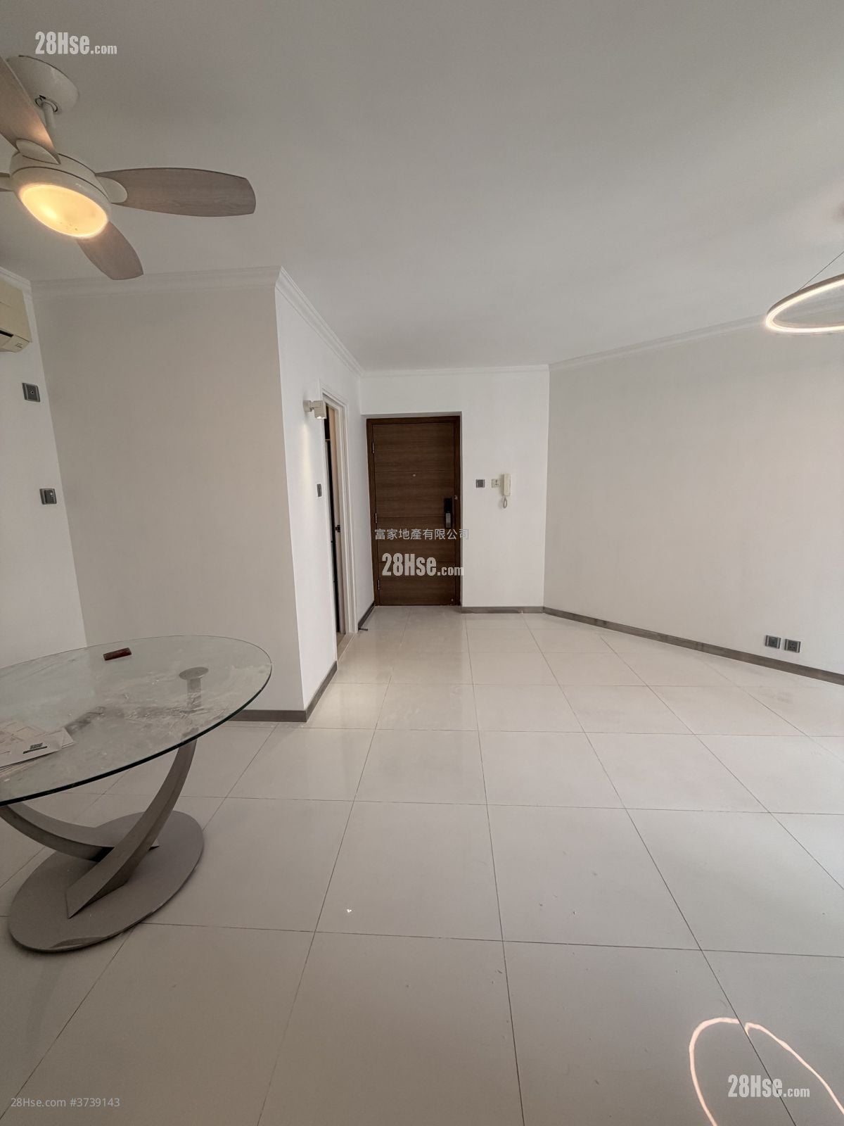 Island Place Sell 3 Bedrooms , 2 Bathrooms 746 ft²