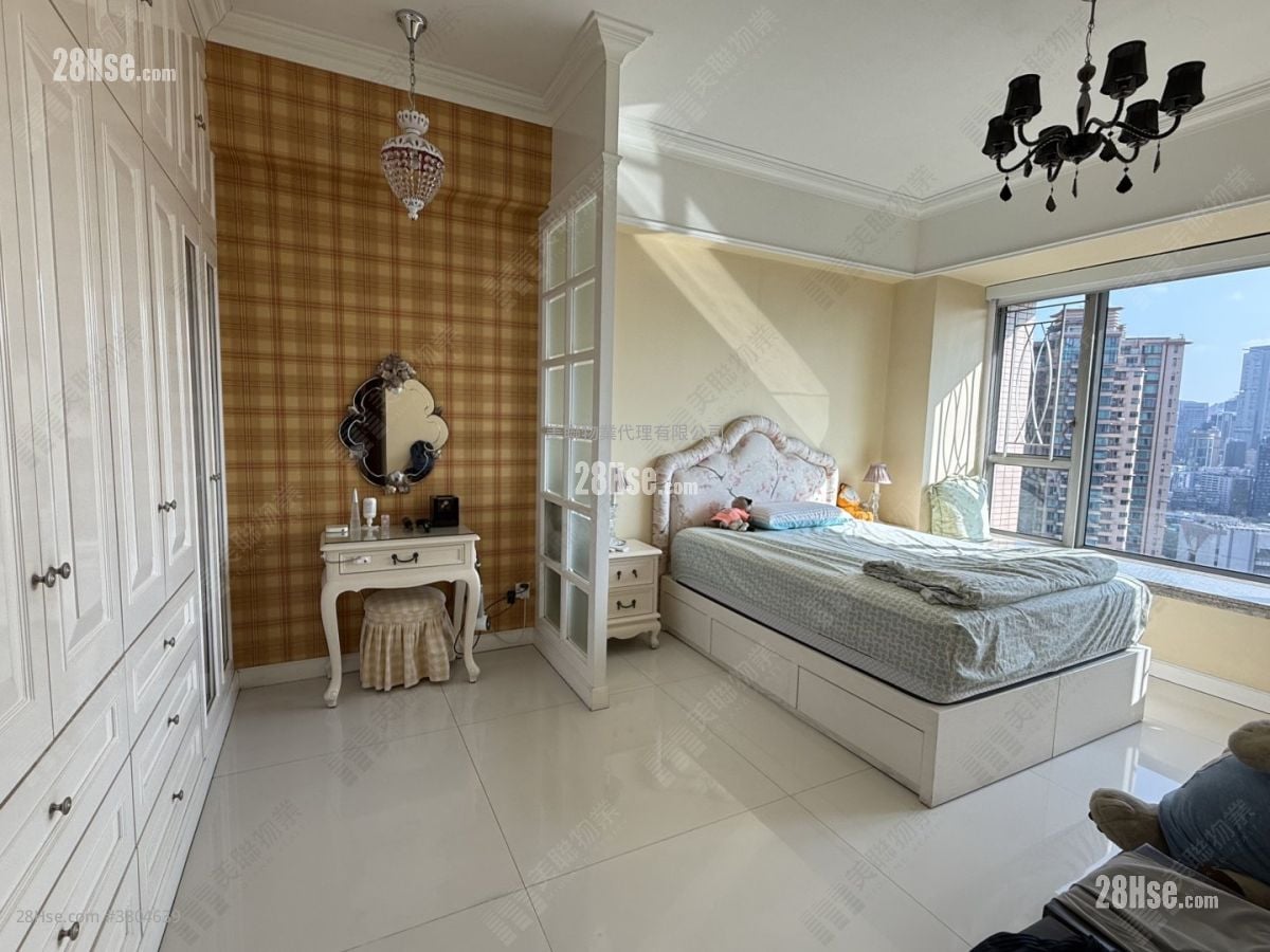 Parc Palais Sell 3 Bedrooms 1,074 ft²