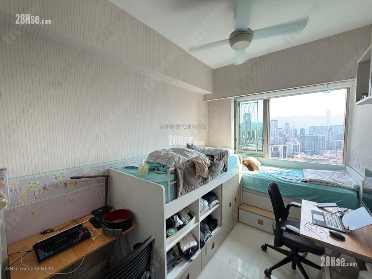 Parc Palais Sell 3 Bedrooms 1,074 ft²