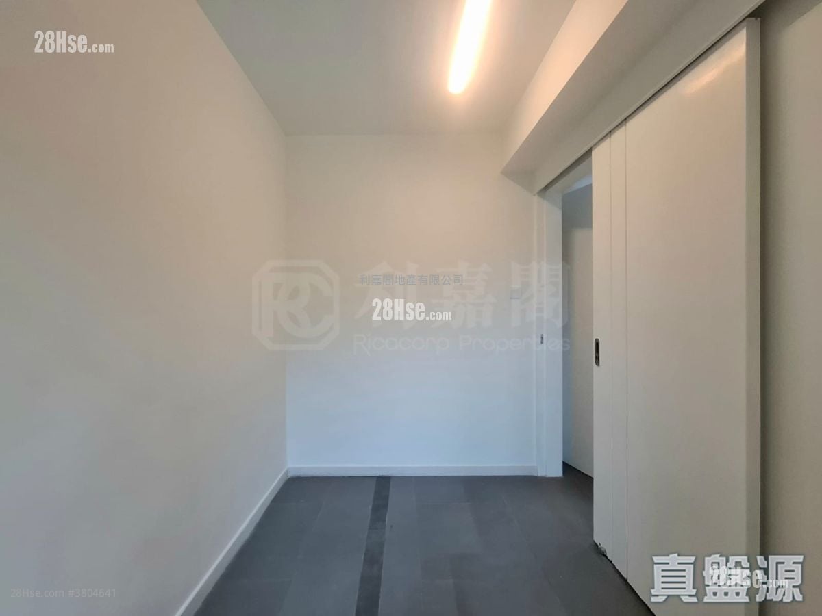 映湾园 售盘 3 房 , 2 浴室 709 平方尺