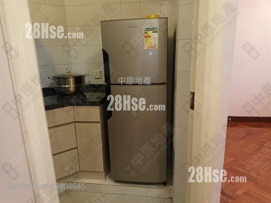 Kingswood Villas Sell 2 Bedrooms , 1 Bathroom 446 ft²