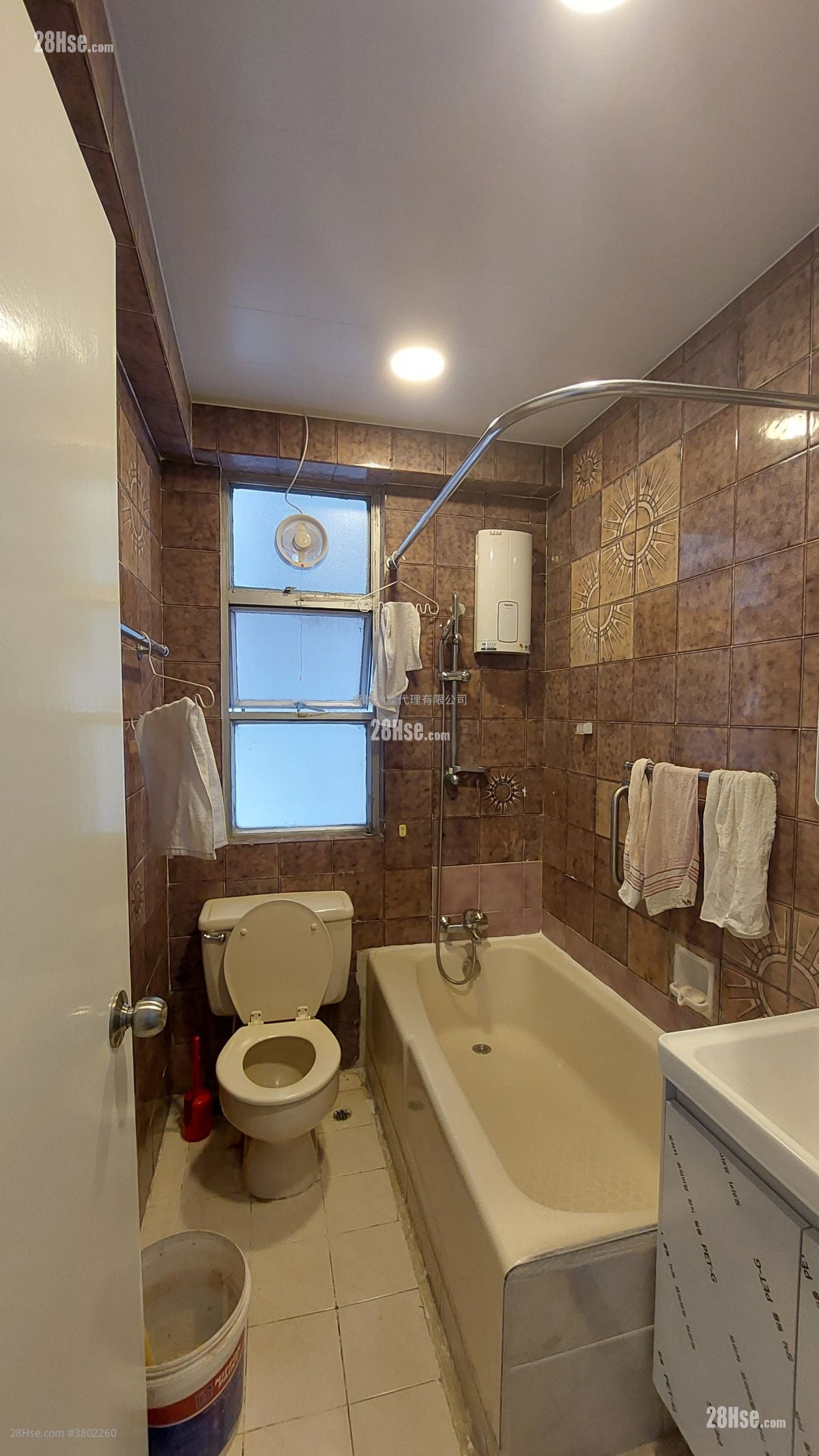 金龙大厦 租盘 3 房 , 2 浴室 857 平方尺