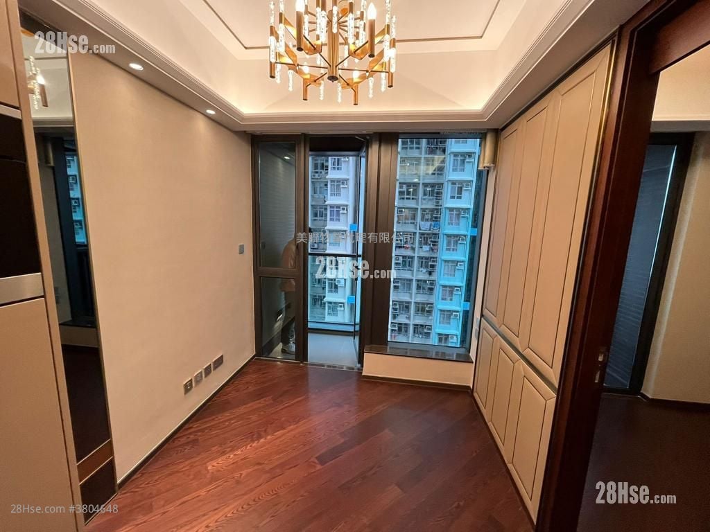 睿峰 售盘 1 房 323 平方尺