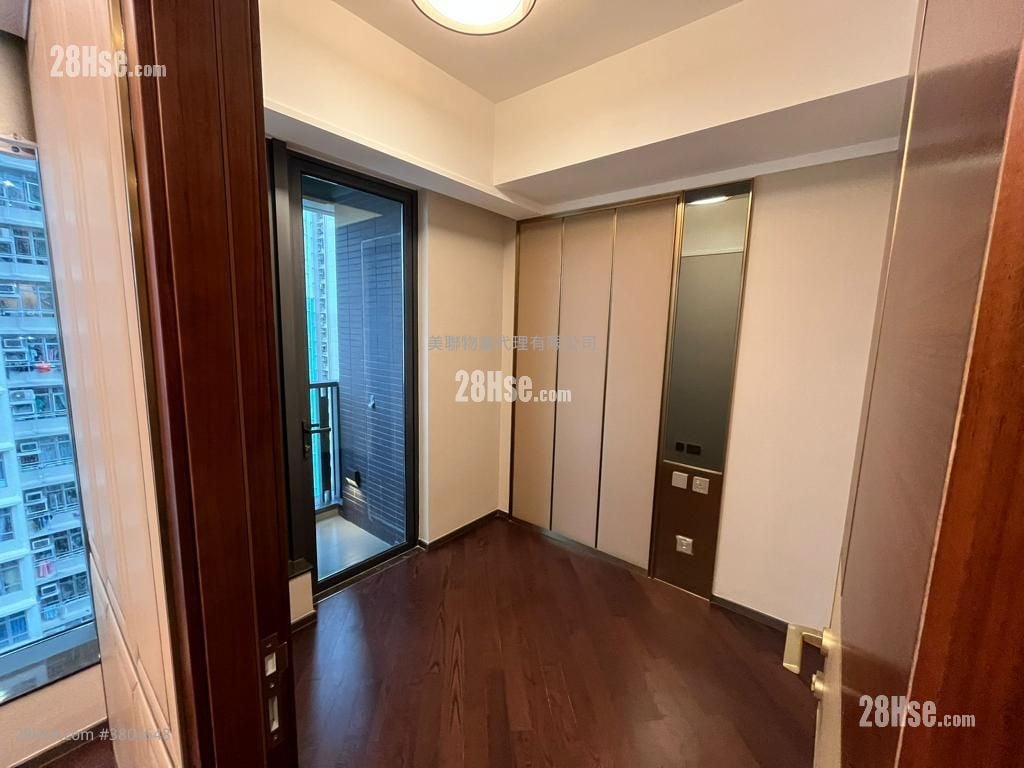 睿峰 售盘 1 房 323 平方尺