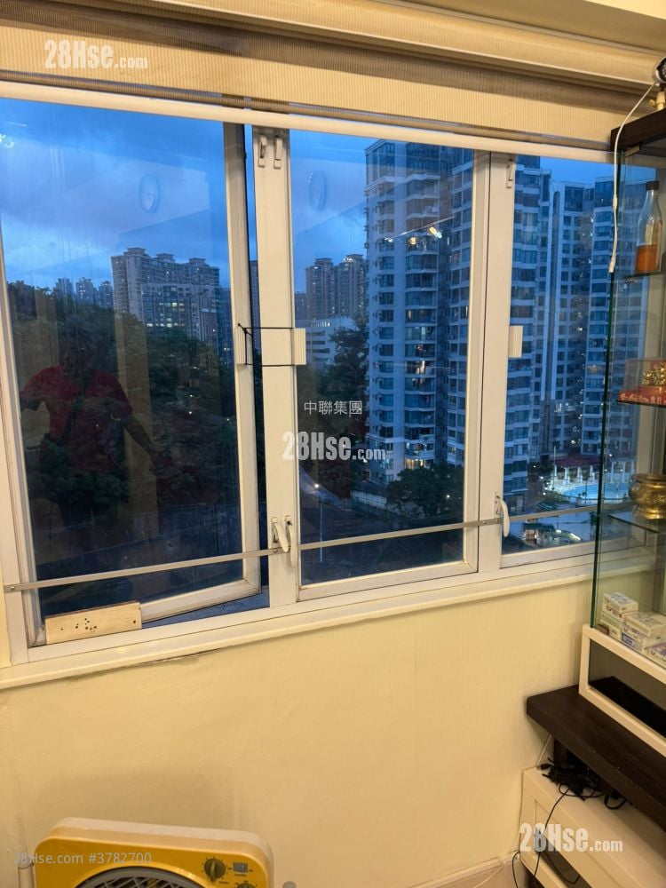 Yun Kai Building Sell 2 Bedrooms , 1 Bathroom 438 ft²