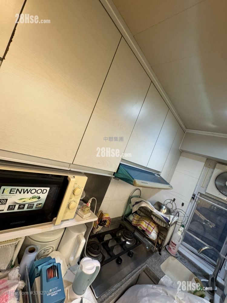 Yun Kai Building Sell 2 Bedrooms , 1 Bathroom 438 ft²