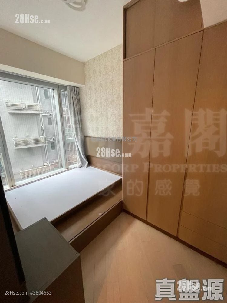 Century Link Sell 1 Bedroom , 1 Bathroom 379 ft²