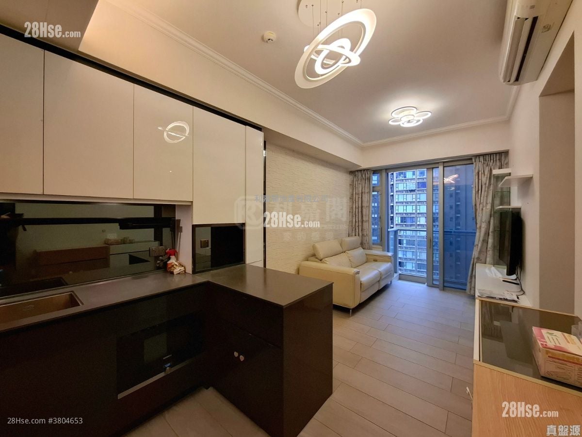 Century Link Sell 1 Bedroom , 1 Bathroom 379 ft²