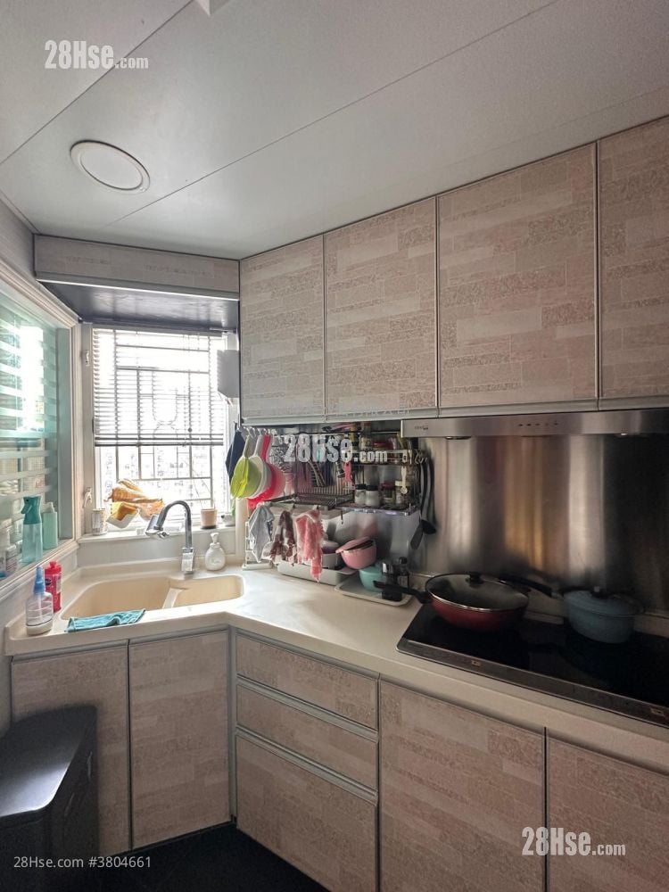 Ka Tin Court Sell 2 Bedrooms , 1 Bathroom 493 ft²