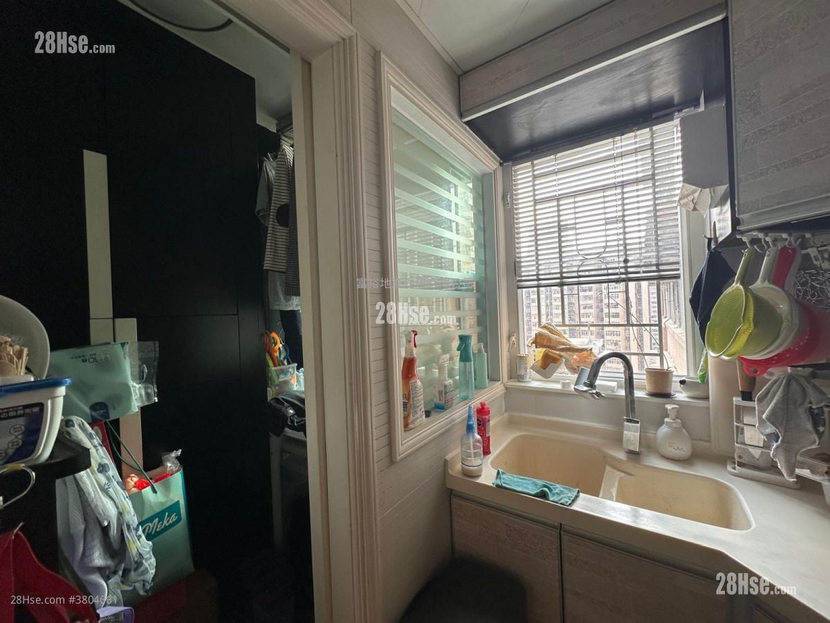 Ka Tin Court Sell 2 Bedrooms , 1 Bathroom 493 ft²