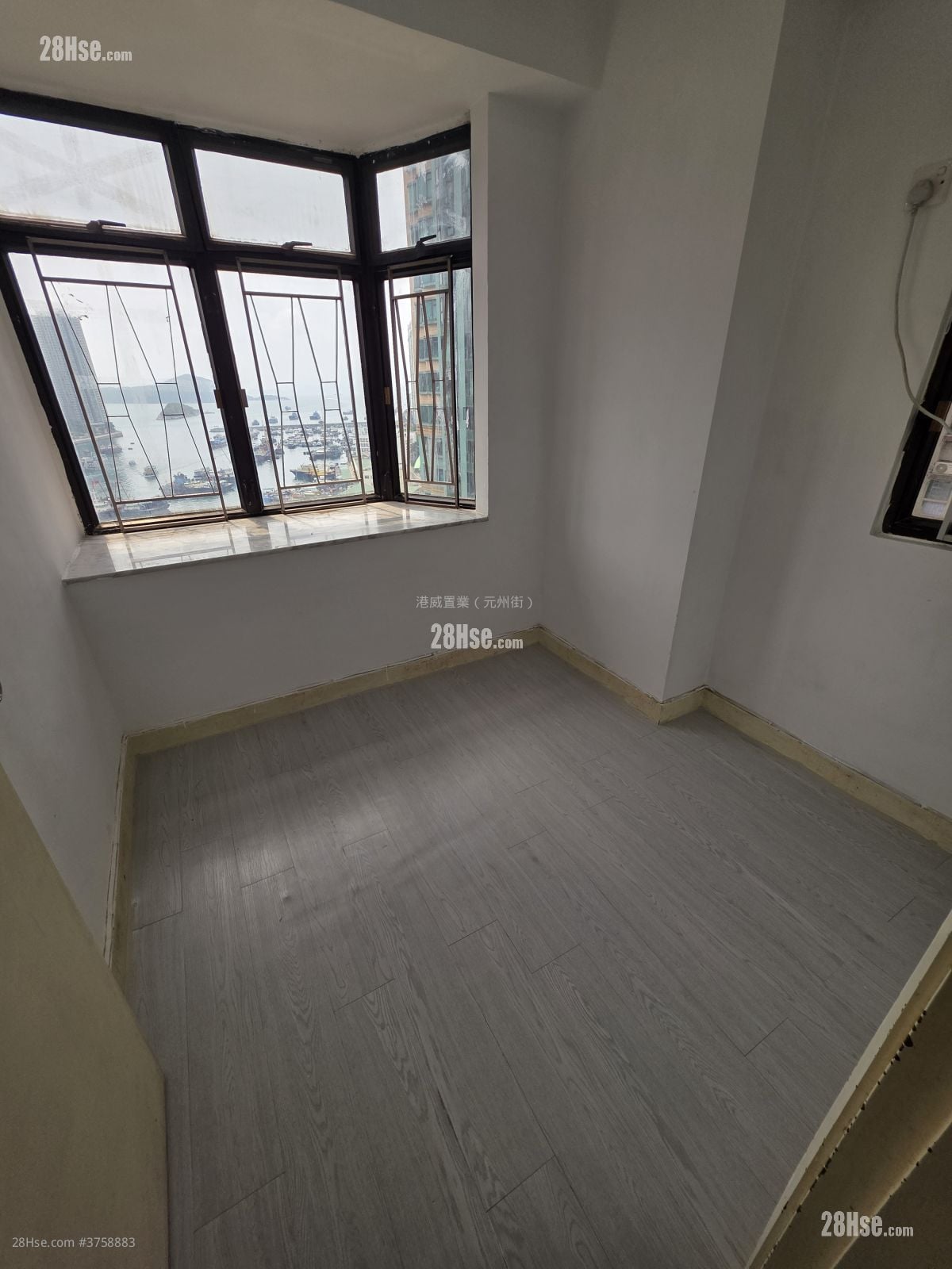 福群大楼 售盘 2 房 325 平方尺