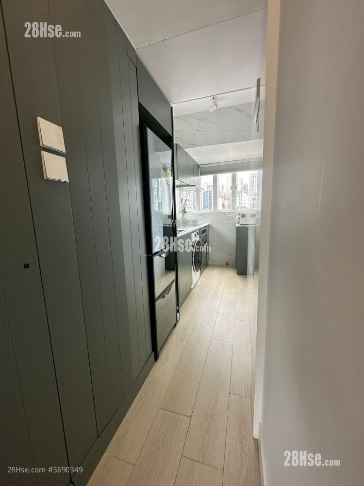 Cheong Wan Mansion Sell 1 Bedroom , 1 Bathroom 346 ft²