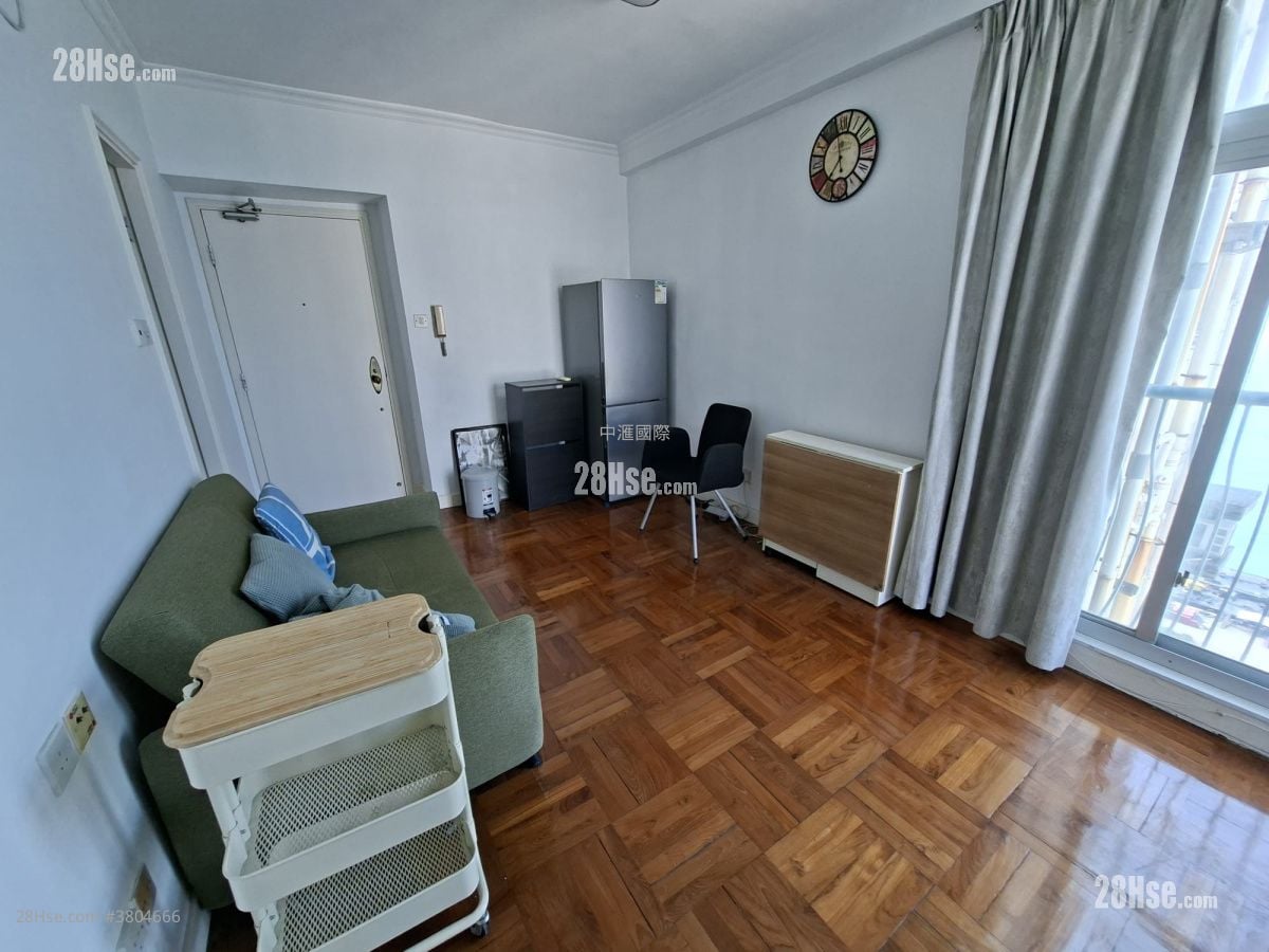 Lung Cheung Garden Rental 3 Bedrooms , 1 Bathroom 425 ft²