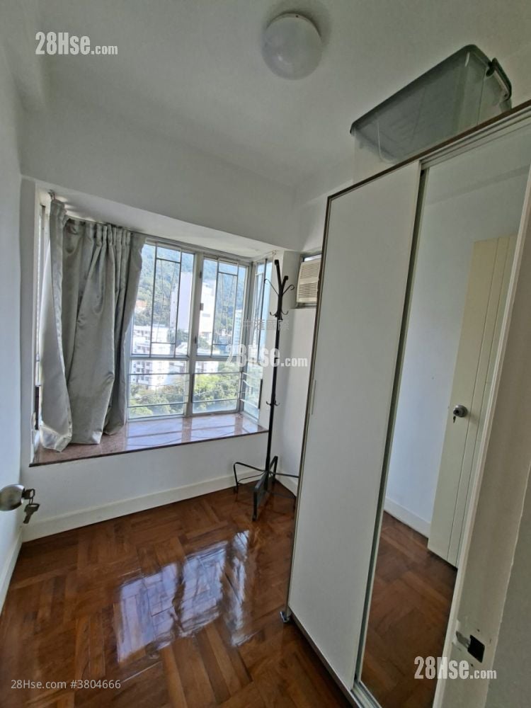 Lung Cheung Garden Rental 3 Bedrooms , 1 Bathroom 425 ft²