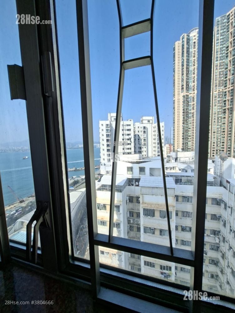 Lung Cheung Garden Rental 3 Bedrooms , 1 Bathroom 425 ft²