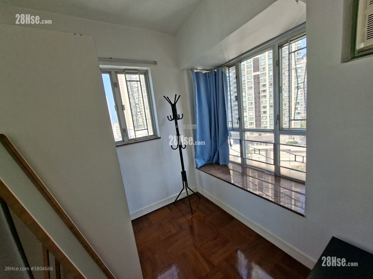 Lung Cheung Garden Rental 3 Bedrooms , 1 Bathroom 425 ft²