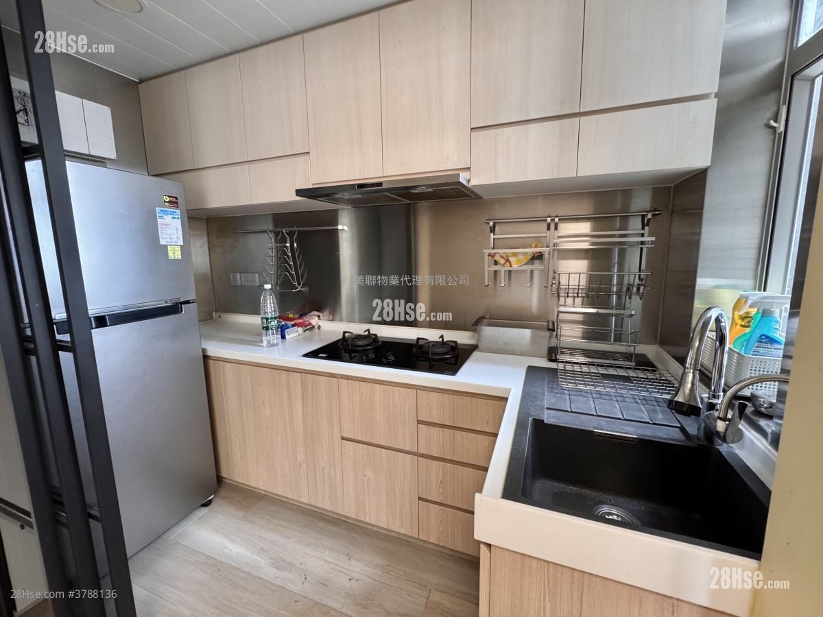 Academic Terrace Rental 2 Bedrooms , 1 Bathroom 531 ft²