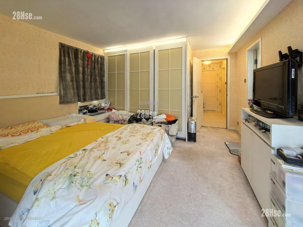 村屋 售盘 3 房 , 3 浴室