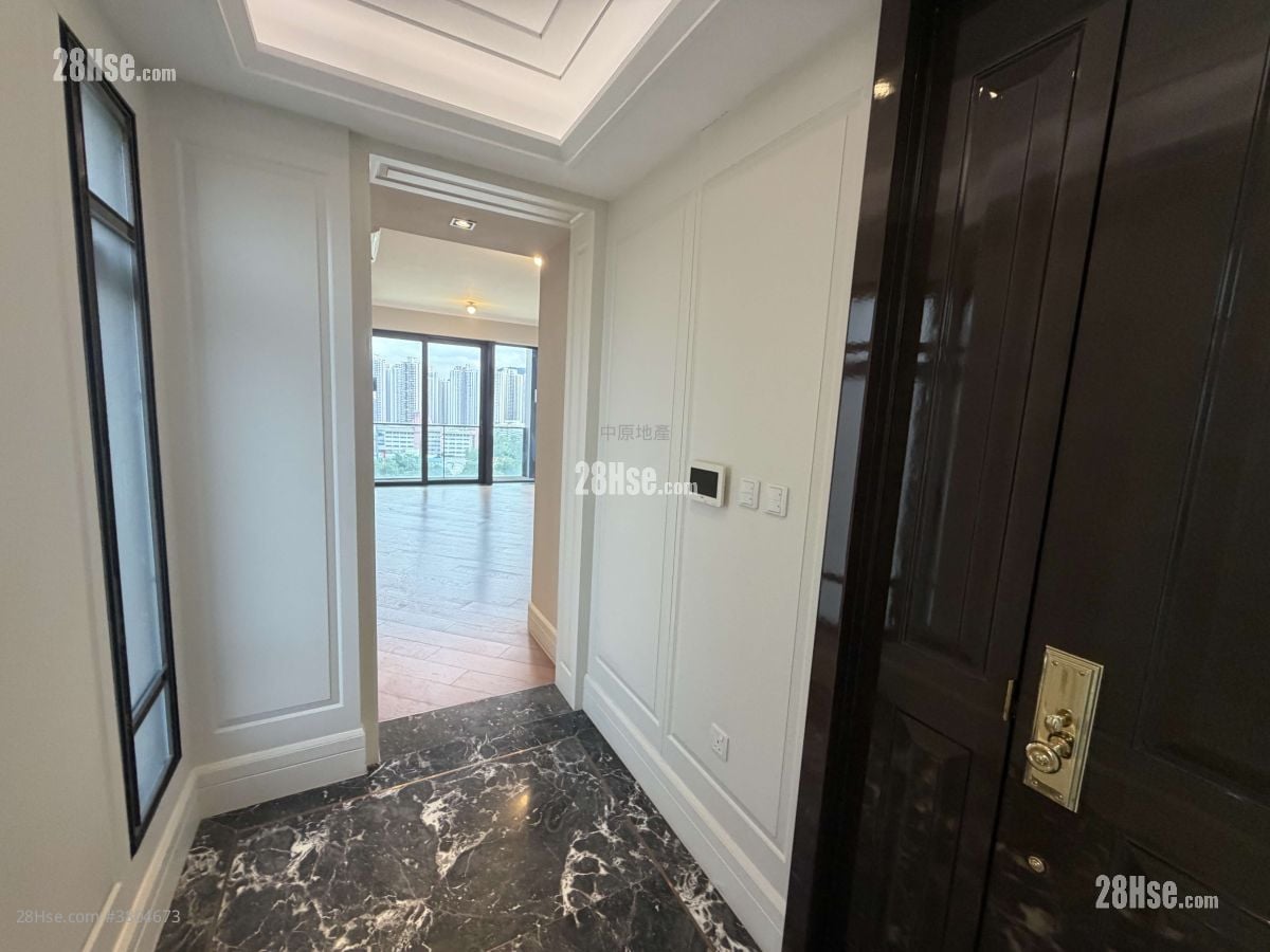 Eden Manor Rental 1,046 ft²