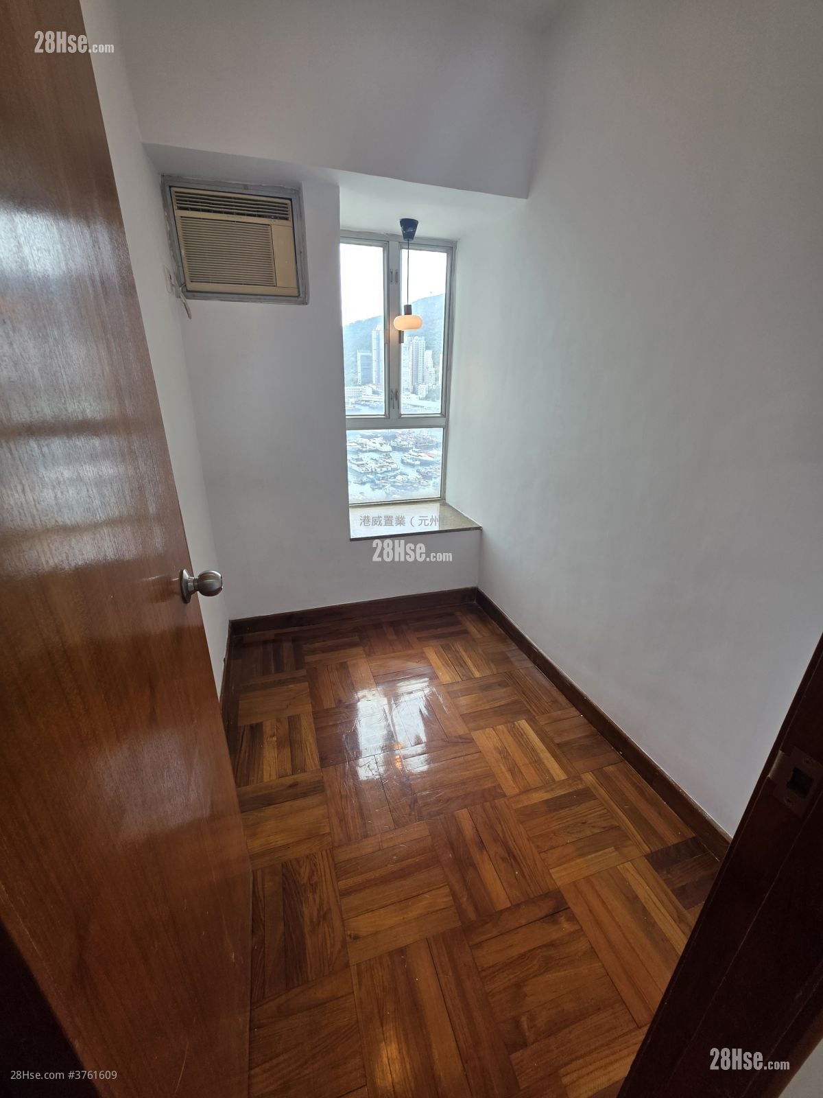 悦海华庭 售盘 3 房 , 2 浴室 527 平方尺