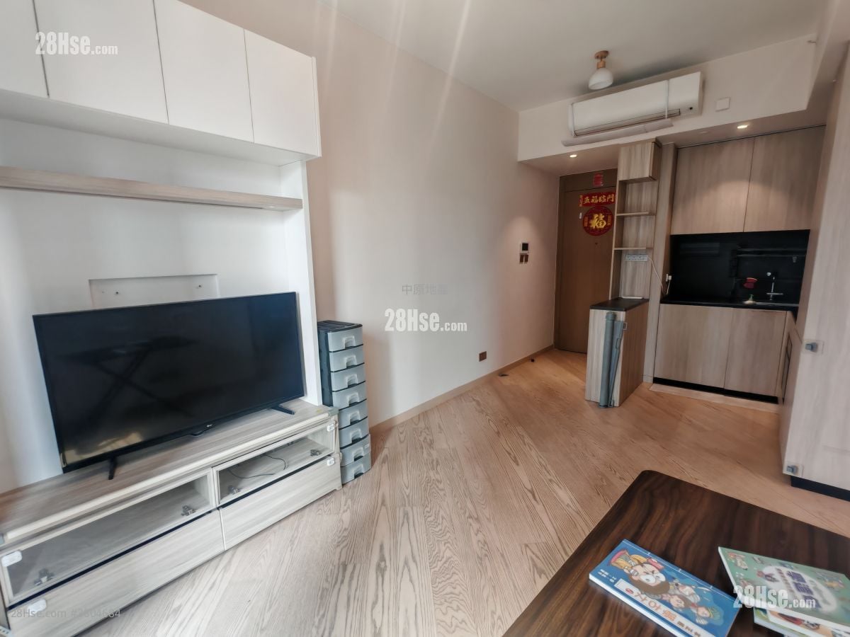 The Arles Rental 2 Bedrooms , 1 Bathroom 462 ft²