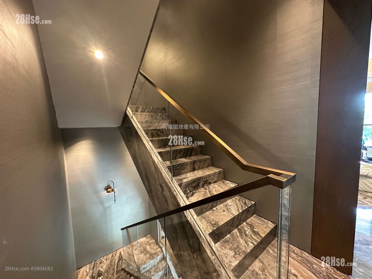 星岸 售盘 5+ 房 4,155 平方尺