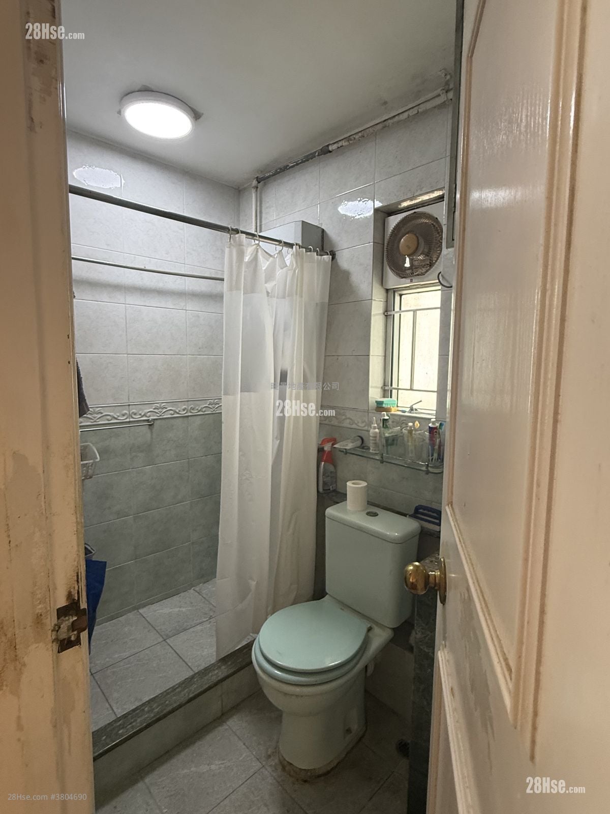 Tung Hei Court Sell 3 Bedrooms 640 ft²