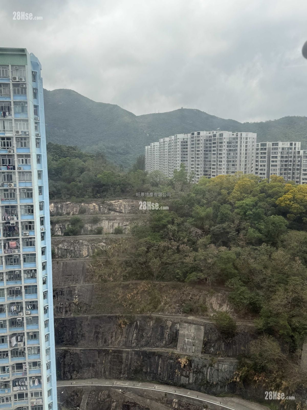 Tung Hei Court Sell 3 Bedrooms 640 ft²