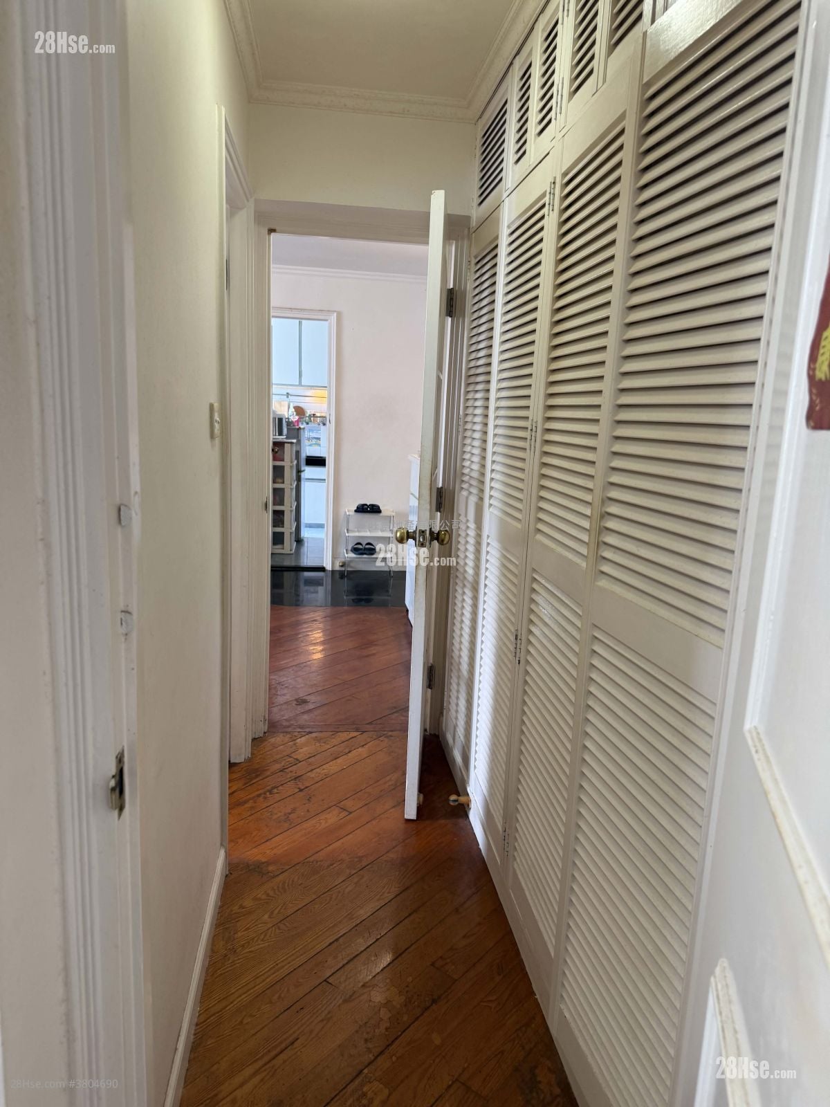 Tung Hei Court Sell 3 Bedrooms 640 ft²