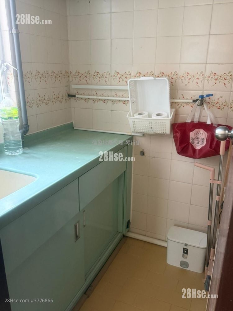 Fu Bong Mansion Sell 1 Bedroom , 1 Bathroom 242 ft²