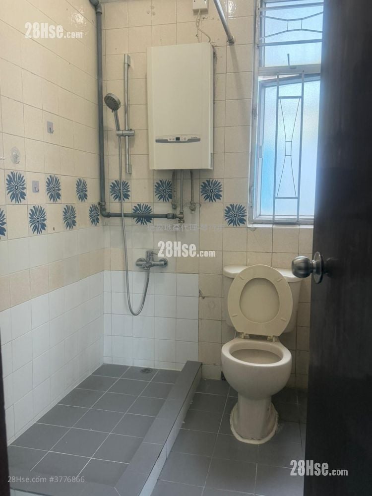 Fu Bong Mansion Sell 1 Bedroom , 1 Bathroom 242 ft²